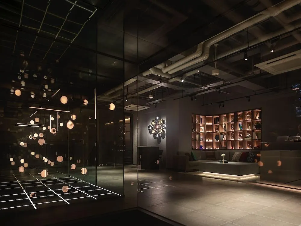 The Lively Osaka Honmachi Hotel