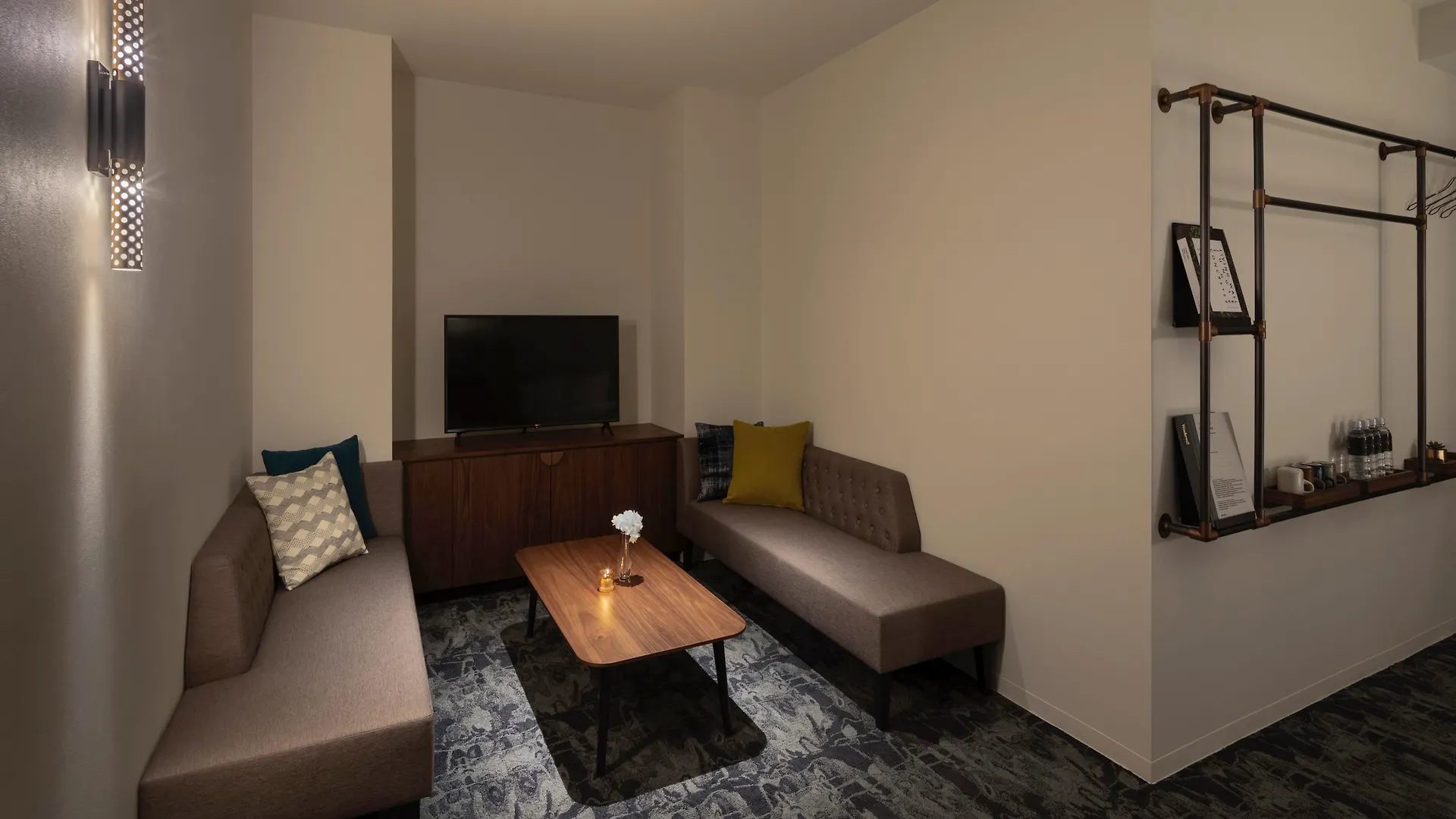 ****  The Lively Osaka Honmachi Hotel Japan
