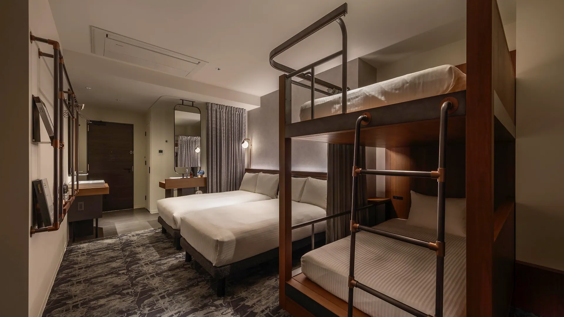Hotel The Lively Osaka Honmachi