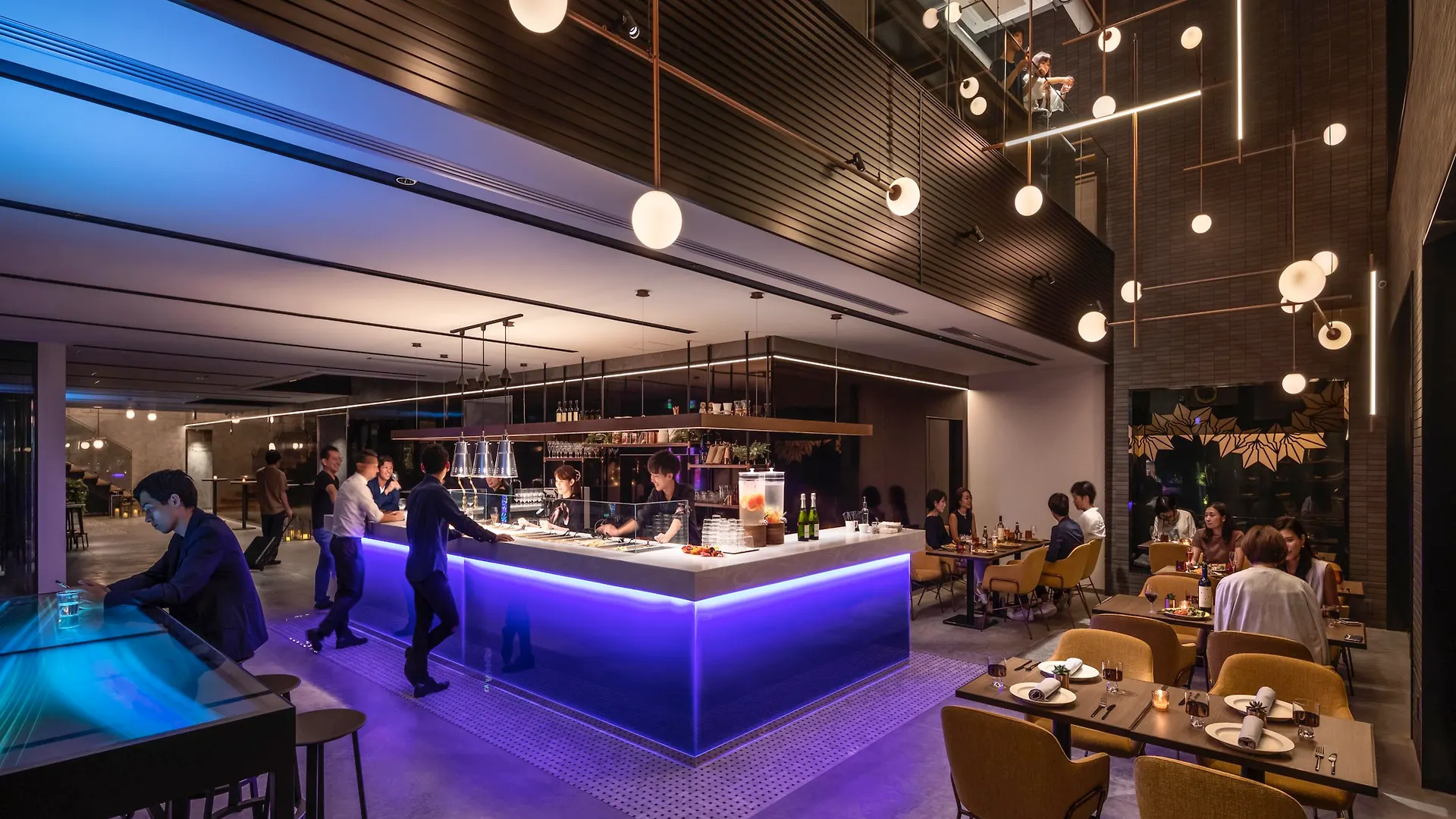 Hotel The Lively Osaka Honmachi